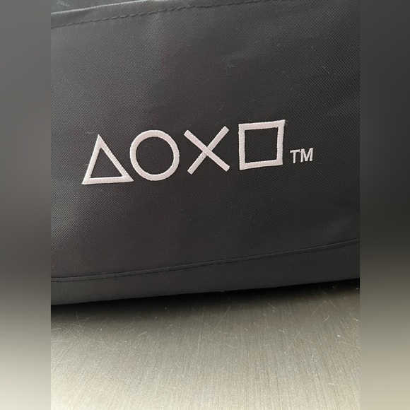 Black PlayStation duffle bag - Picture 2 of 7